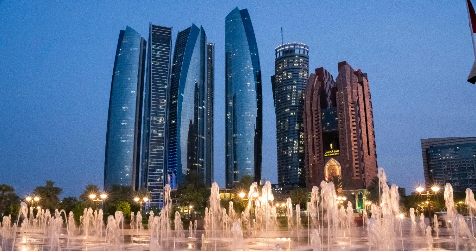 10 Attractions in Abu Dhabi