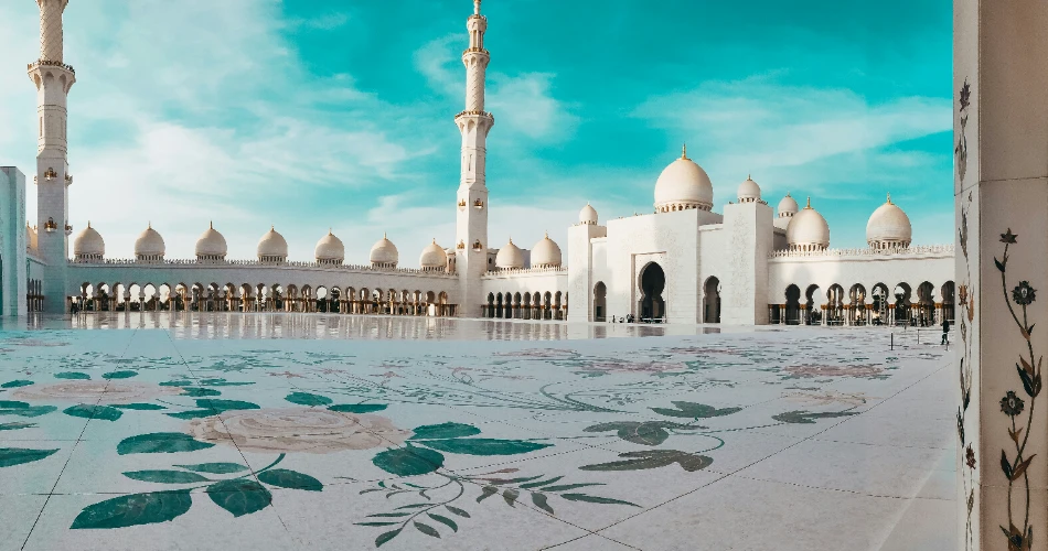 10 Attractions in Abu Dhabi
